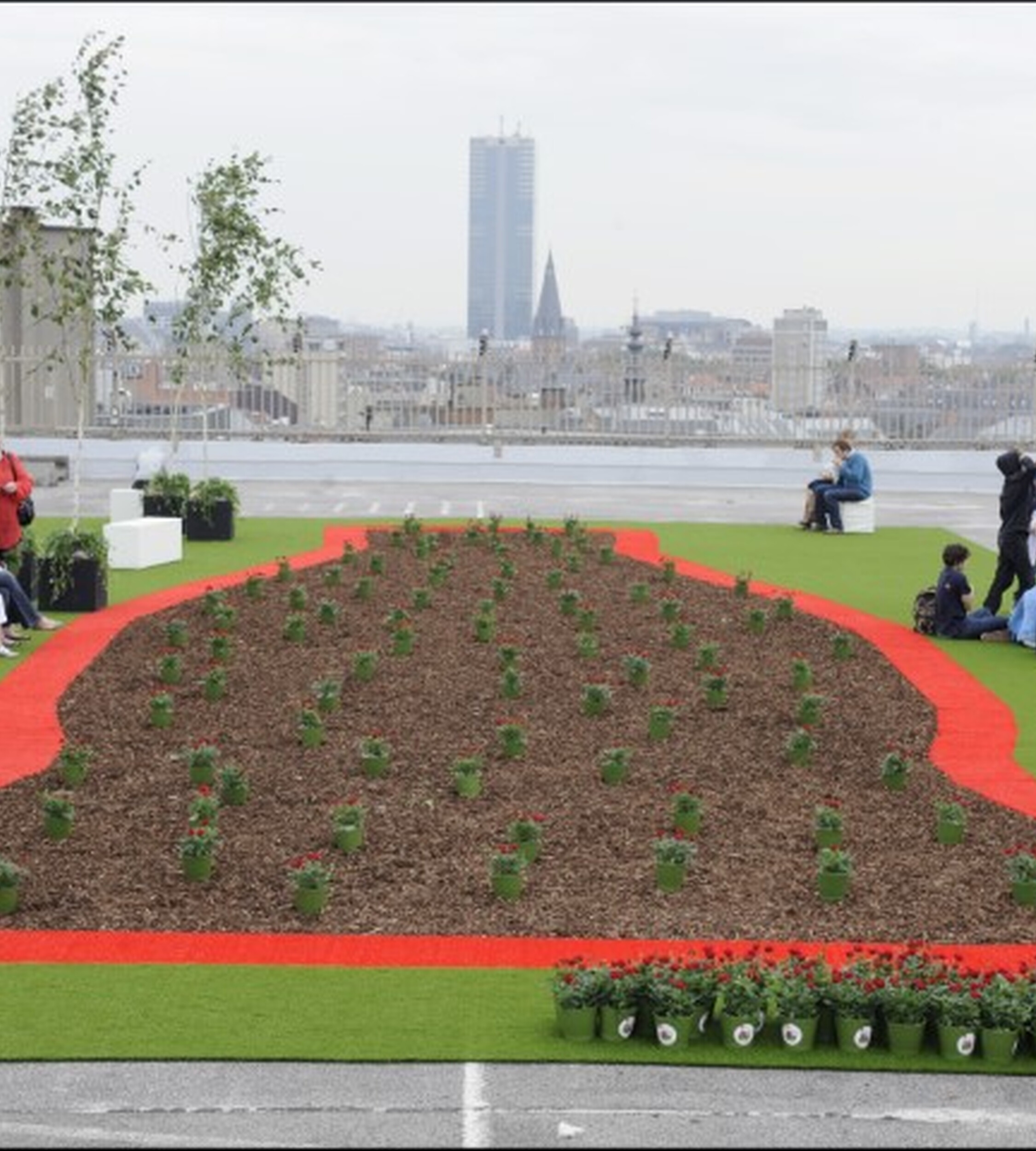Artificial grass for festivals - durable, safe and easy to install