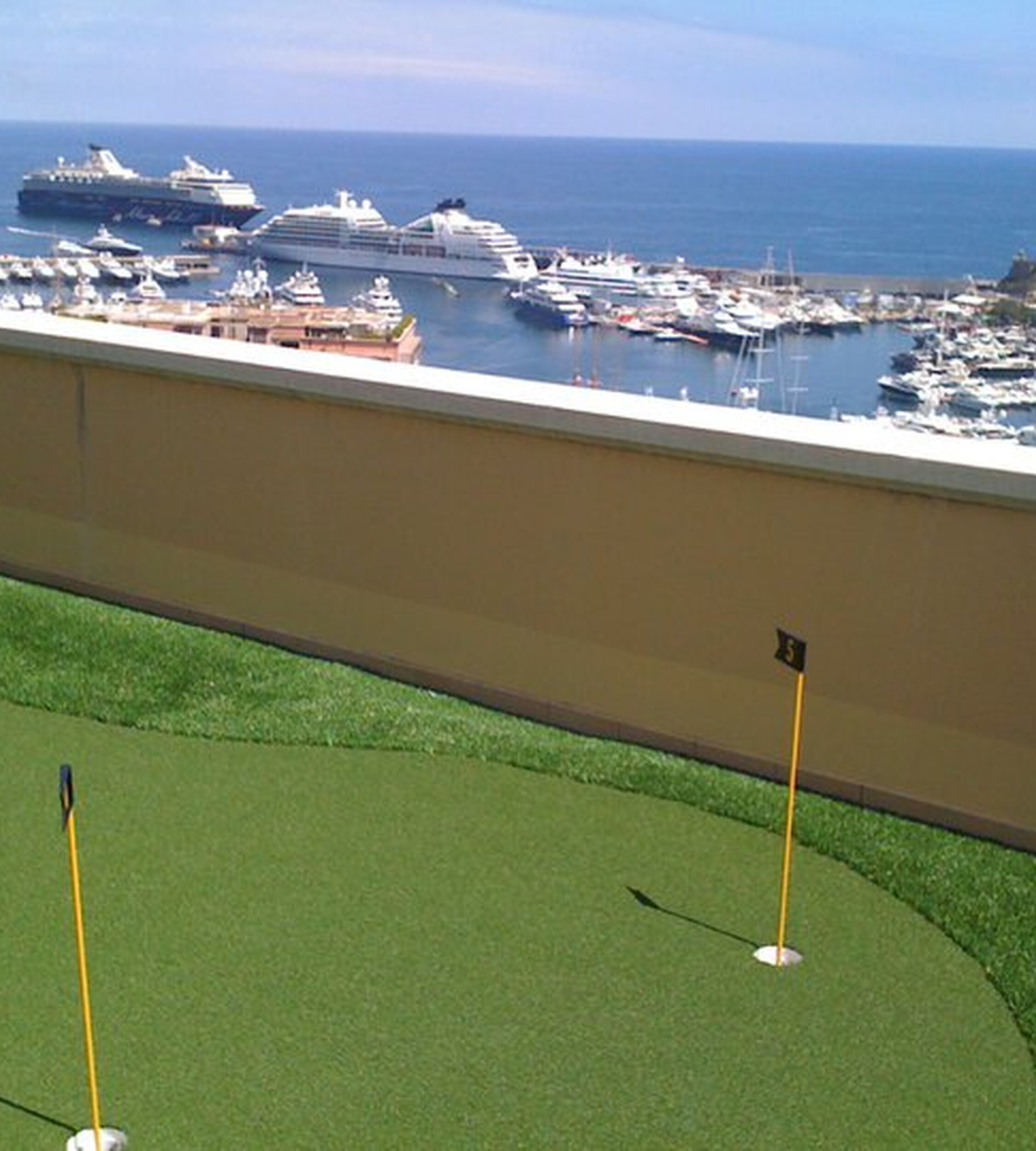 Artificial grass for golf in Monaco